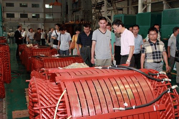 西安泰富西瑪高效節(jié)能電機(jī)在石油化工企業(yè)節(jié)能應(yīng)用。